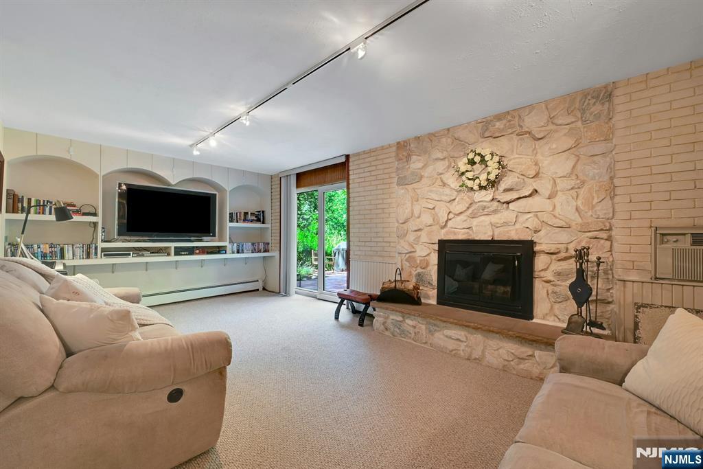 351 Rivervale Avenue — photo 19