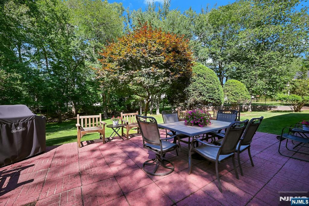 351 Rivervale Avenue — photo 30
