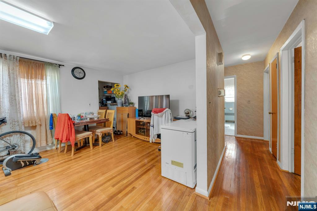 439 Bergen Boulevard — photo 21