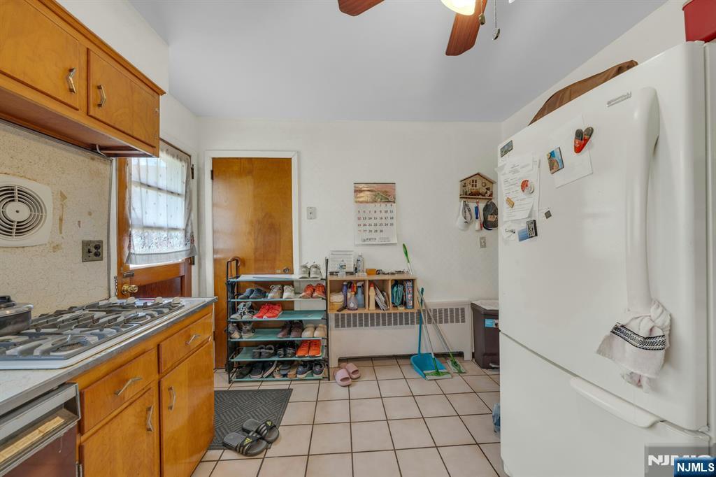 439 Bergen Boulevard — photo 27