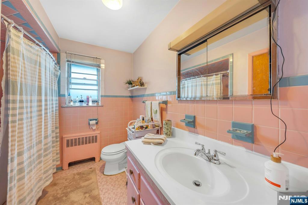 439 Bergen Boulevard — photo 30