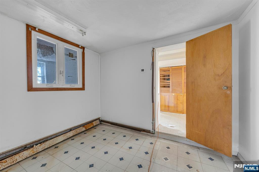 439 Bergen Boulevard — photo 34