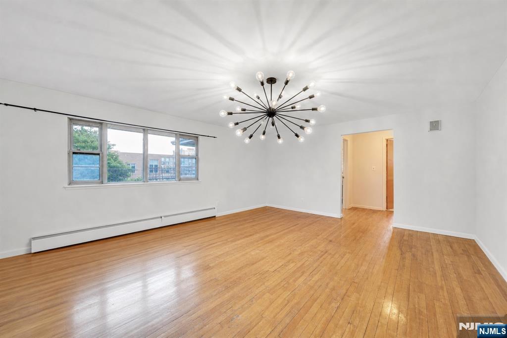 439 Bergen Boulevard — photo 5