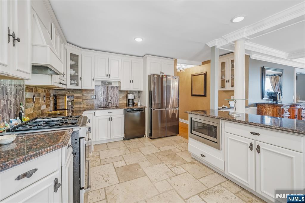 207 Eileen Drive — photo 8