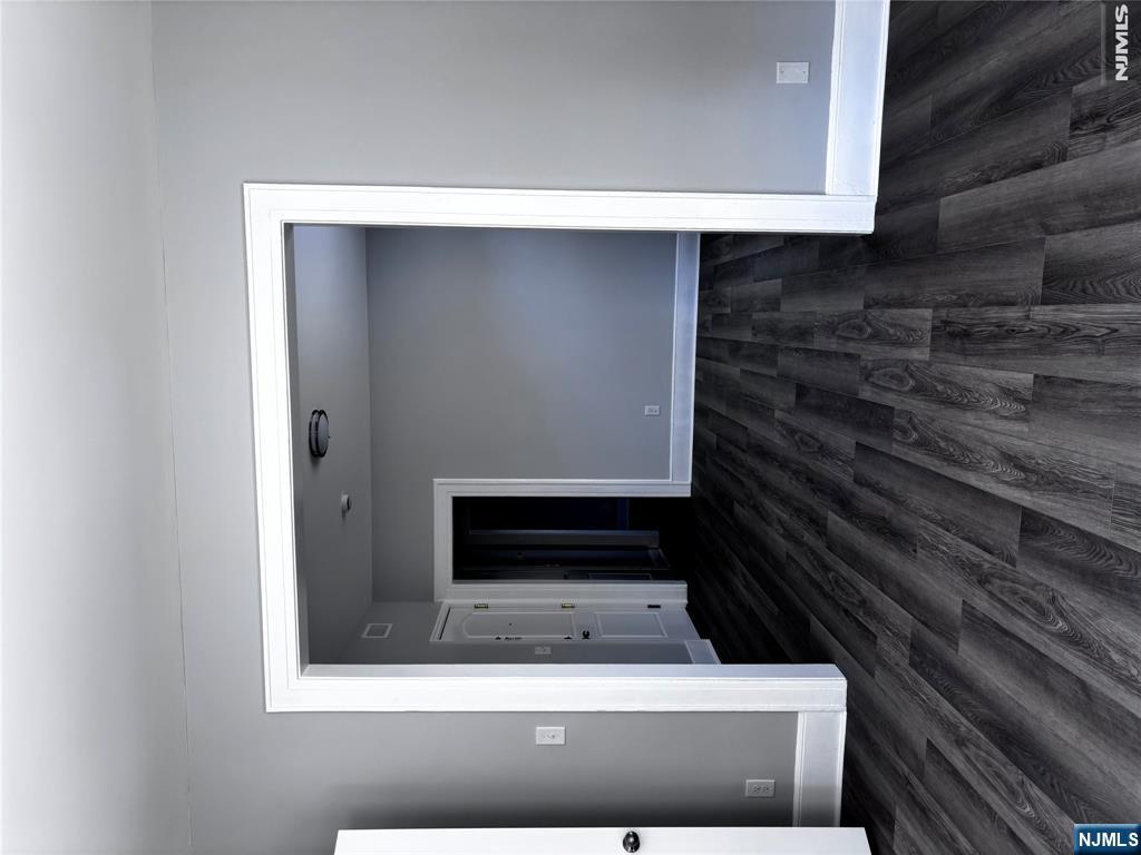 731 Elm 2R - Photo 4