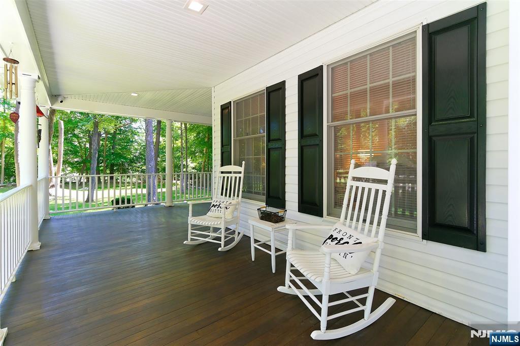 87 Hearthstone Drive — photo 5