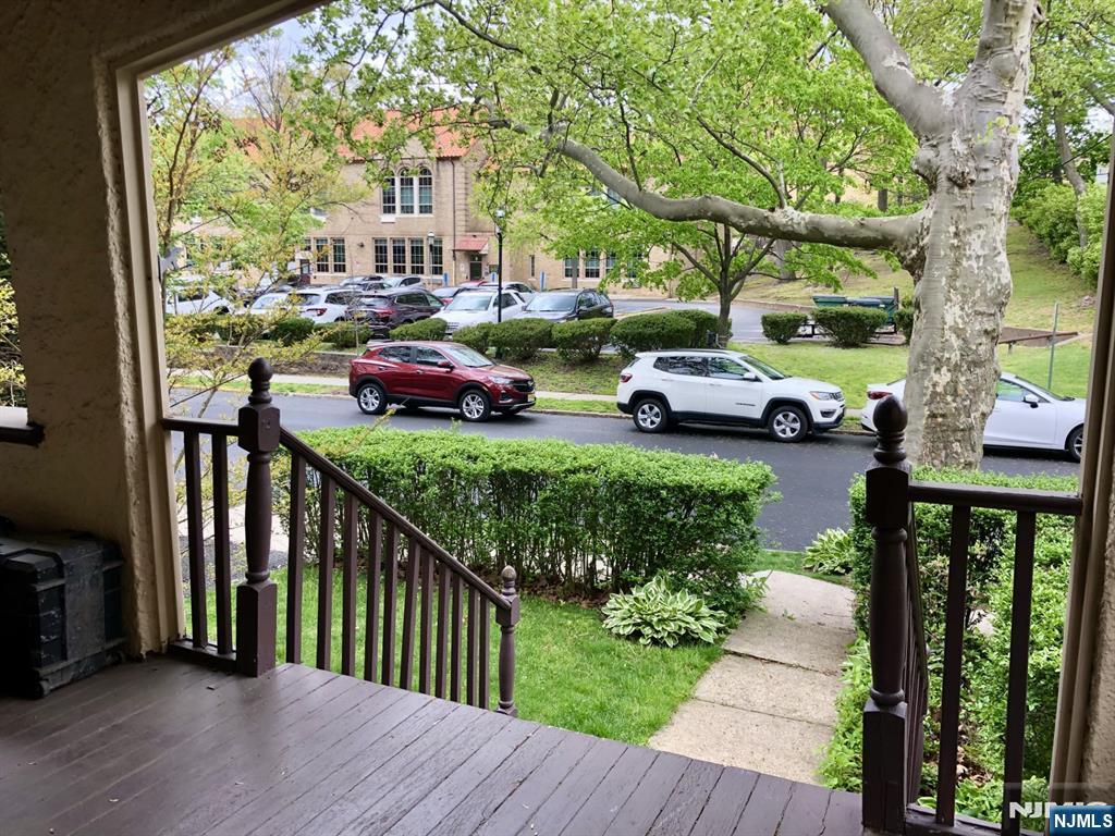 193 Hillside Avenue — photo 2