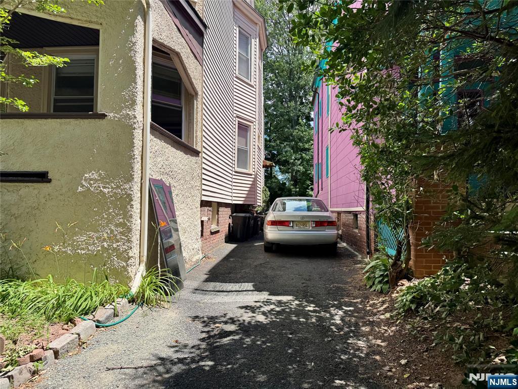193 Hillside Avenue — photo 22