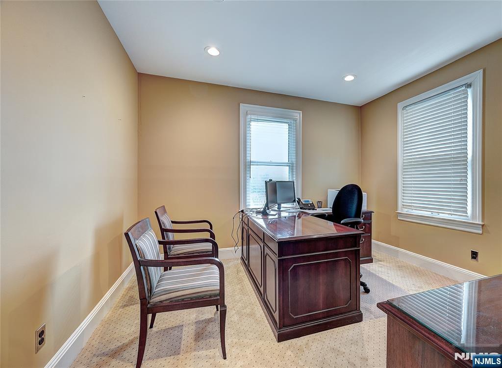 24 Washington Avenue — photo 15