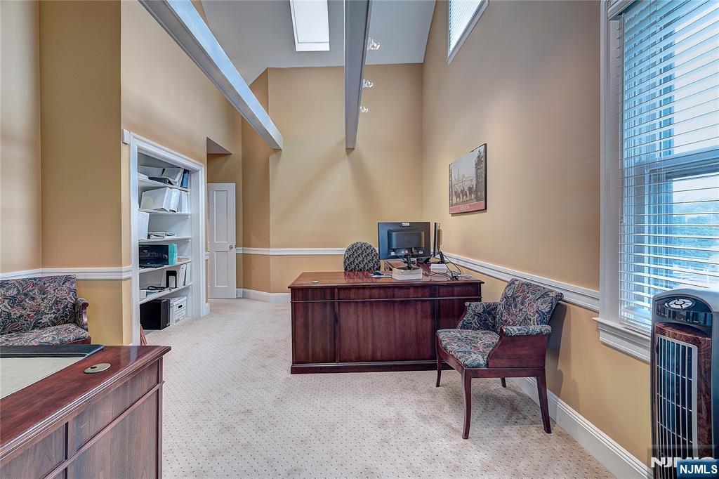 24 Washington Avenue — photo 18