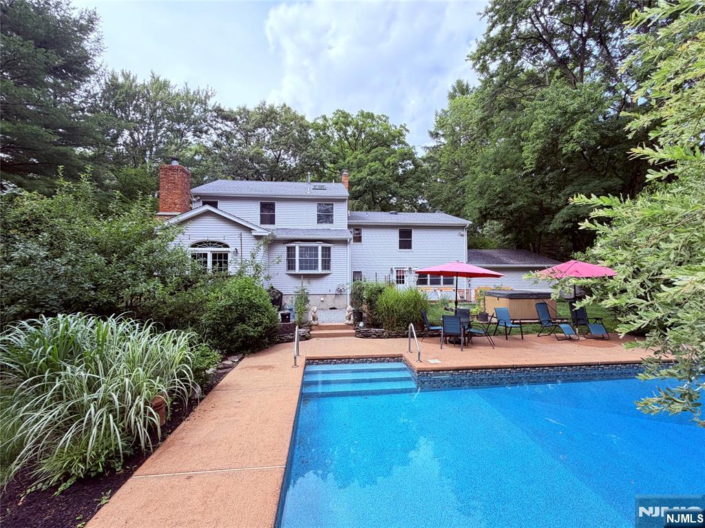 28 Sunrise Drive — photo 36