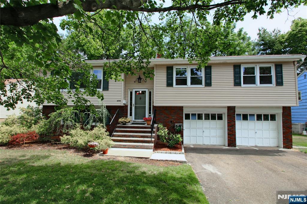 42-05 Naugle Drive - Photo 2