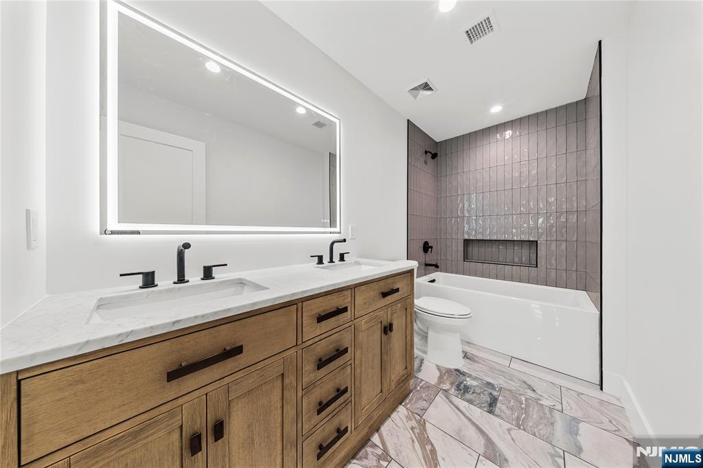51 Becker Avenue — photo 23