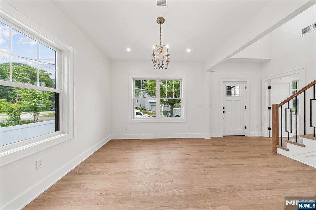 51 Becker Avenue — photo 8
