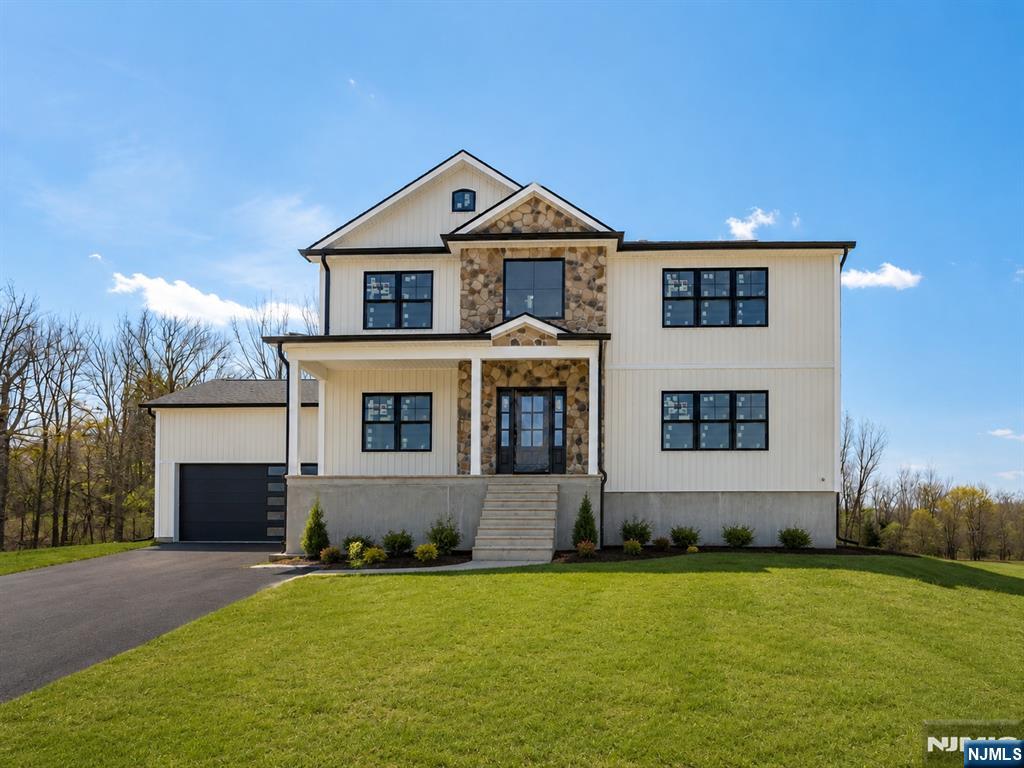 9 Emerald Drive