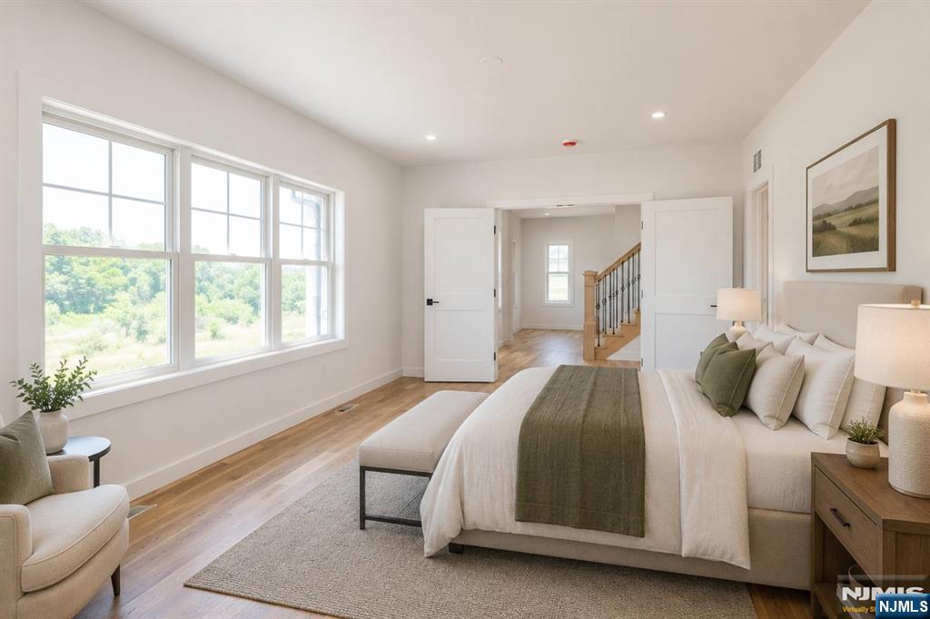 9 Emerald Drive — photo 11
