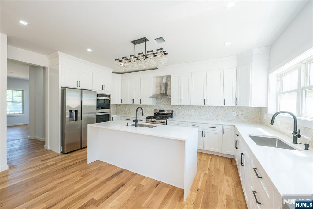 9 Emerald Drive — photo 17