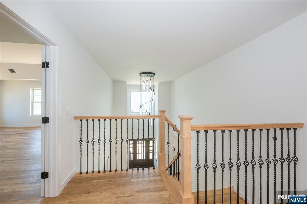 9 Emerald Drive — photo 21