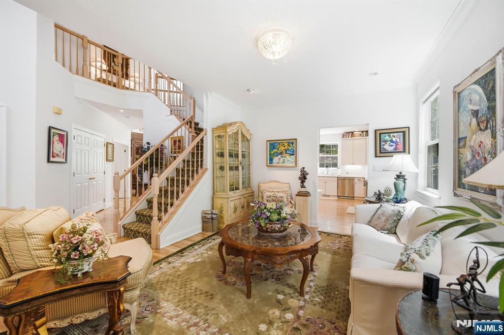 2 Stone Ridge Court
