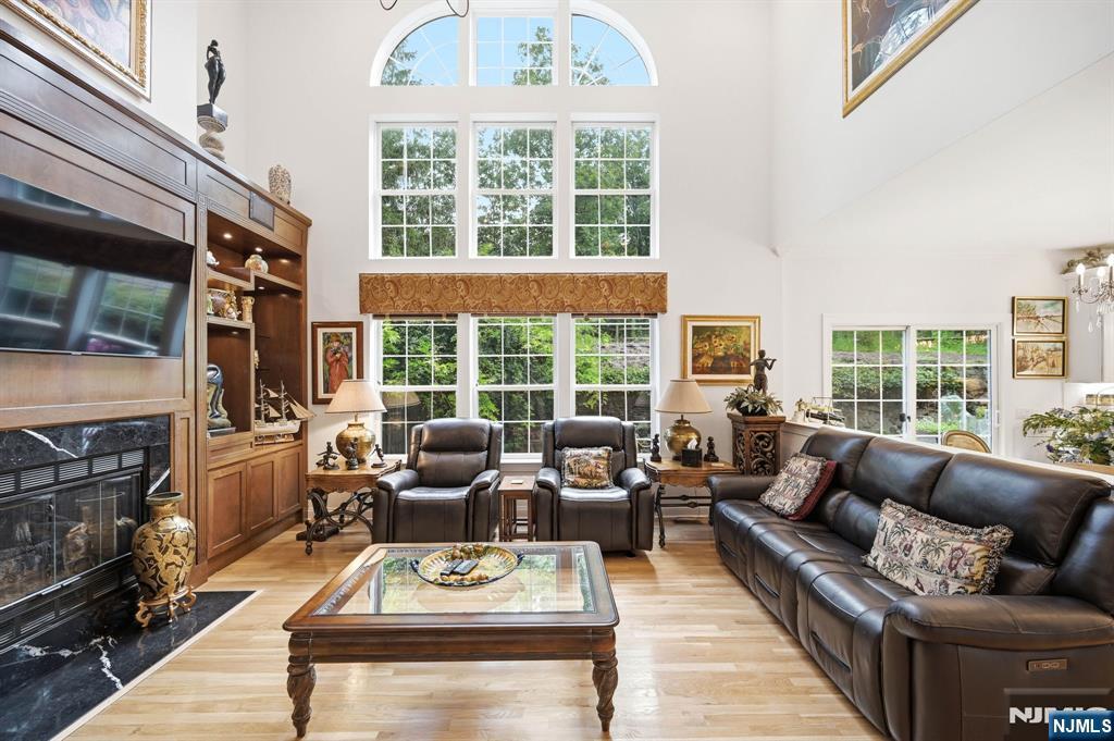 2 Stone Ridge Court