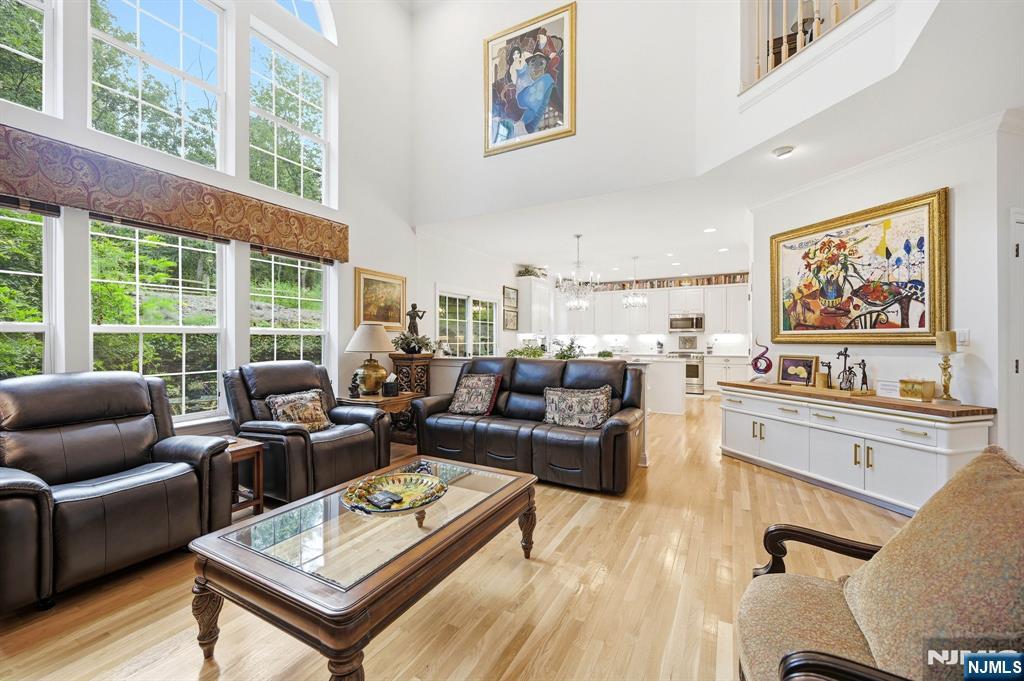 2 Stone Ridge Court