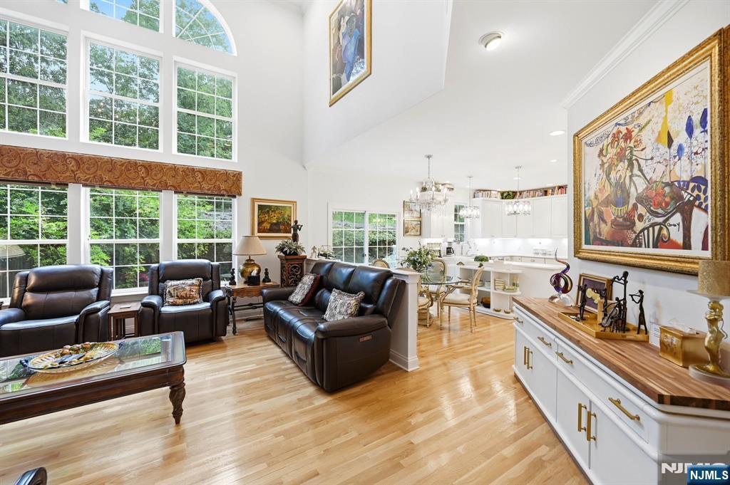 2 Stone Ridge Court