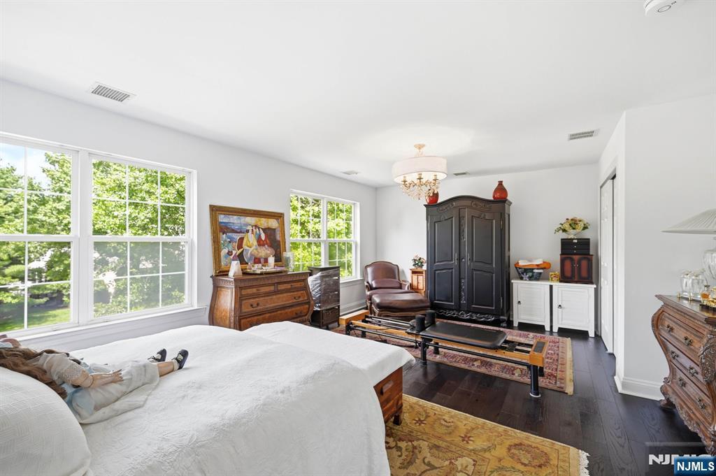 2 Stone Ridge Court