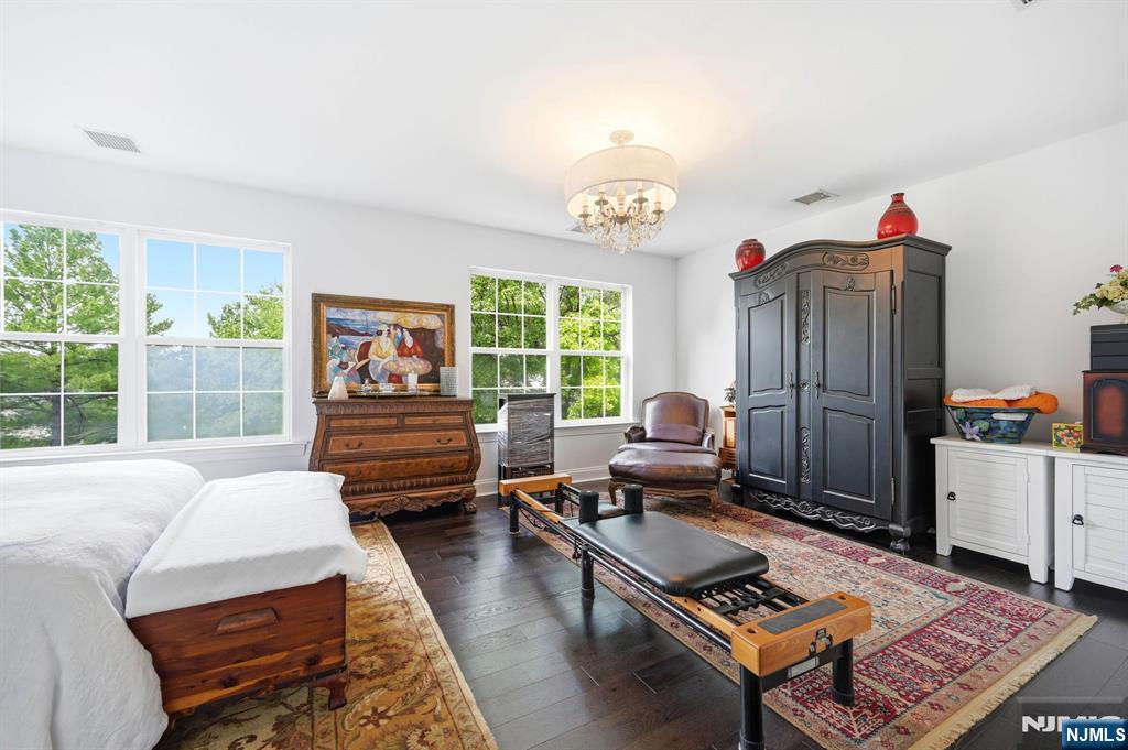 2 Stone Ridge Court