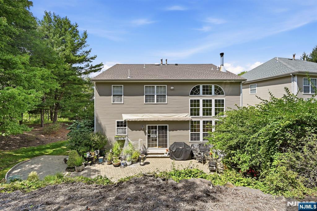 2 Stone Ridge Court