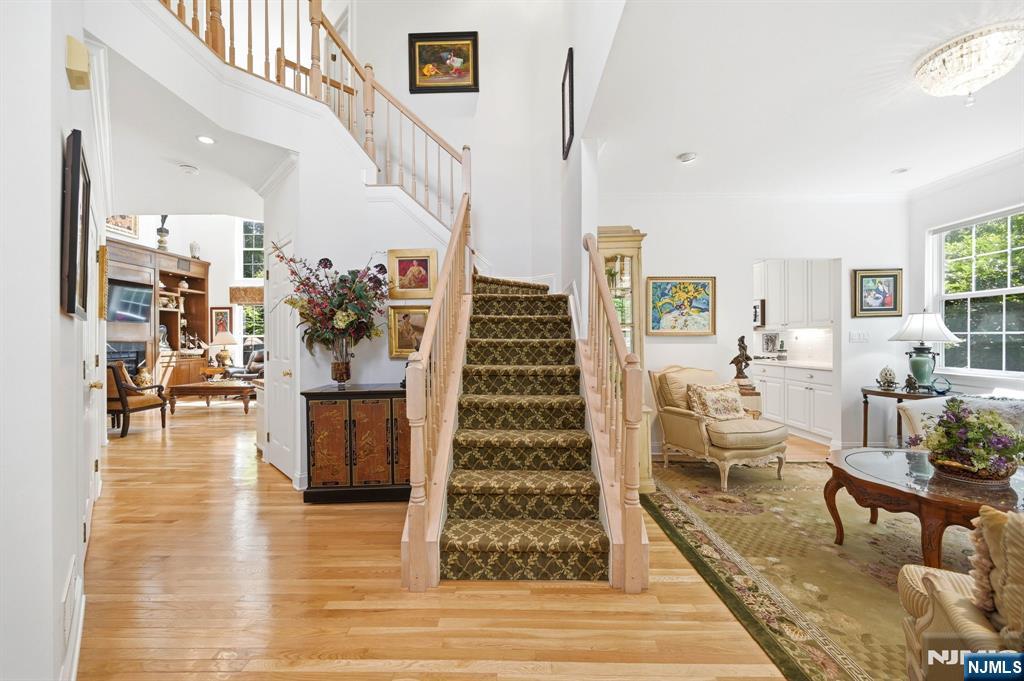 2 Stone Ridge Court