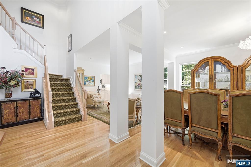 2 Stone Ridge Court