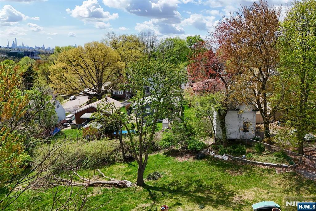 525 Teaneck Rd, Ridgefield Park, NJ 07660