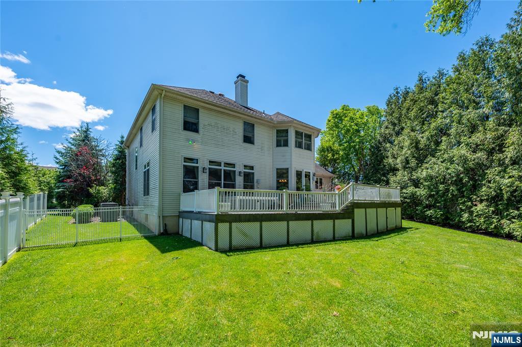 9 Ralph Drive — photo 32