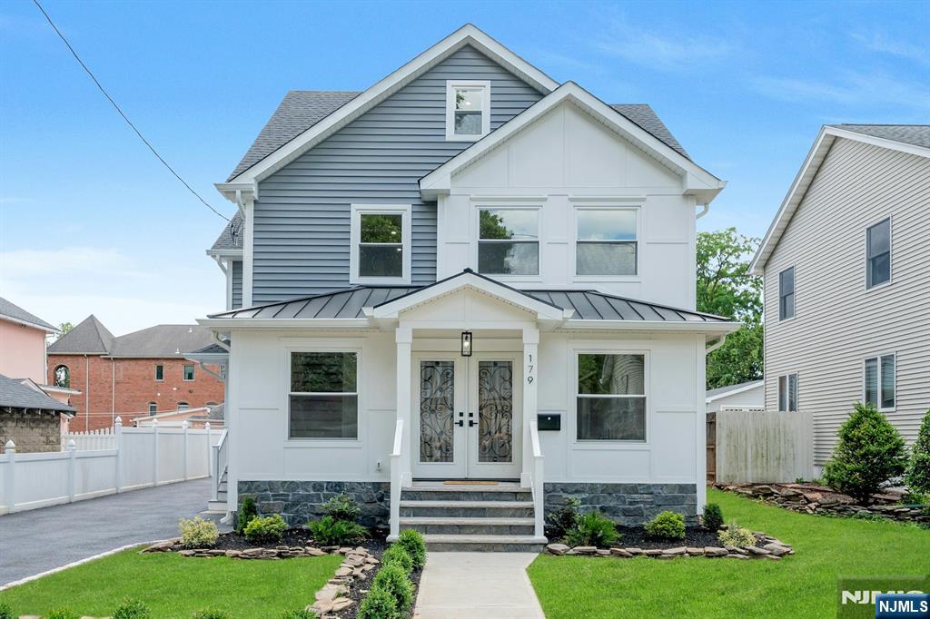 179 Washington Avenue - Photo 2