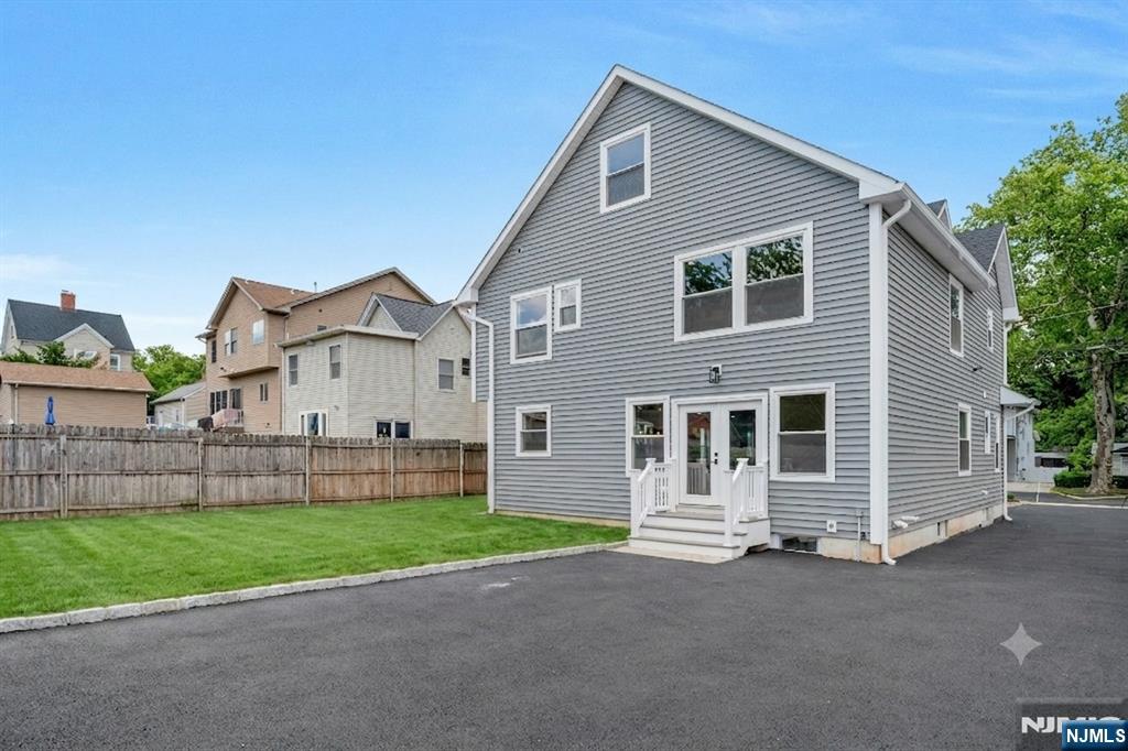 179 Washington Avenue — photo 43