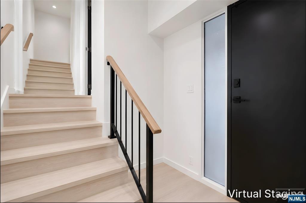2 Horizon Rd #G5, Fort Lee, NJ 07024