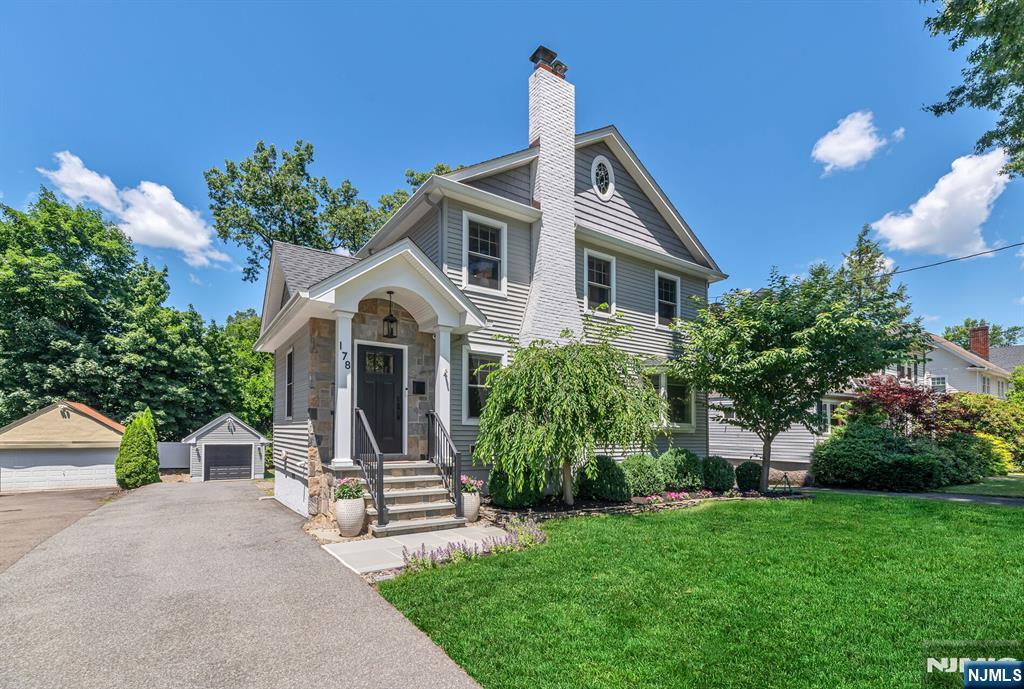 178 Harding Road - Photo 3