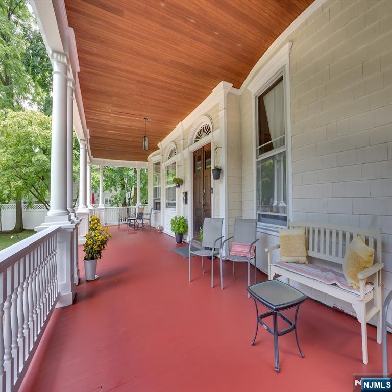 413 Centre Street - Photo 5