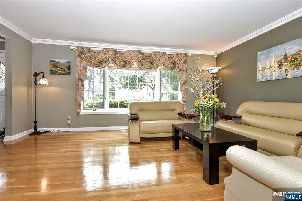 380 Shea Drive - Photo 4