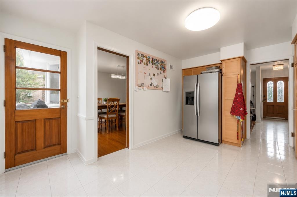 545 Summit Street — photo 11