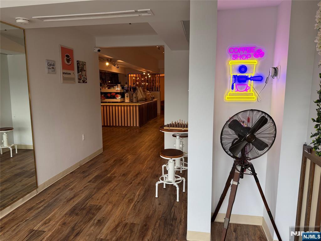 230 Main St, Fort Lee, NJ 07024