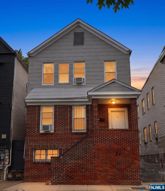 92 S Devine Street - Photo 1