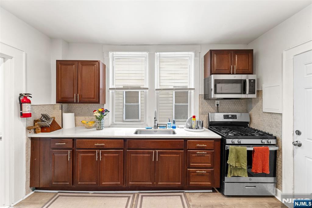 92 S Devine Street - Photo 2