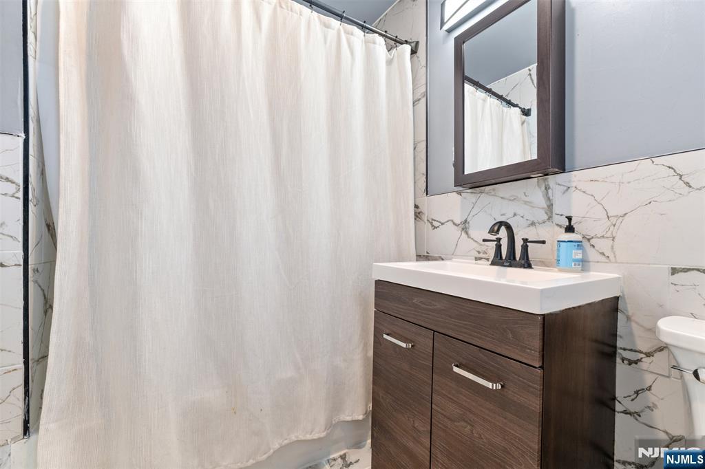 92 S Devine Street - Photo 5