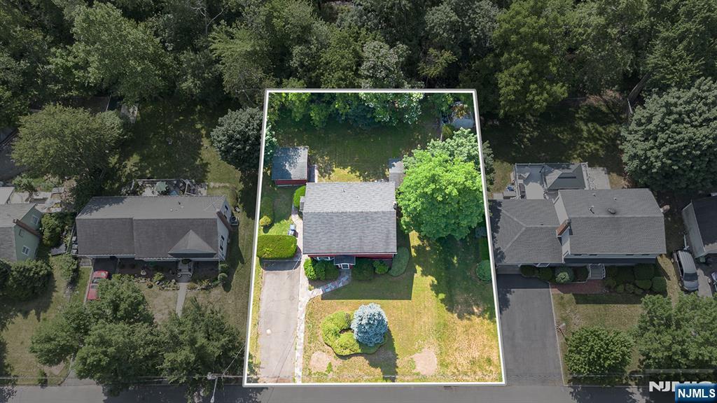 354 Terhune Ave, Paramus, NJ 07652