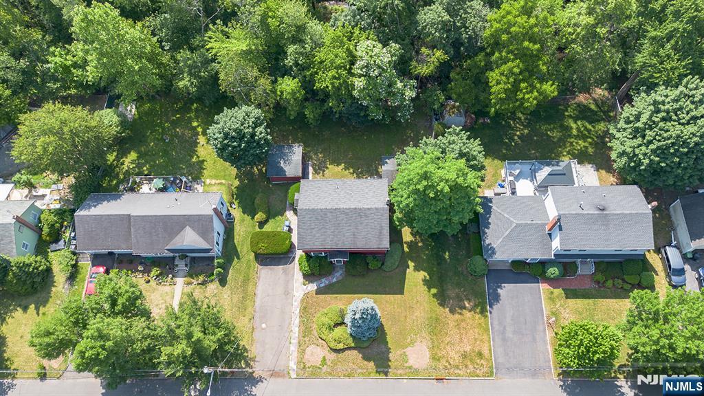 354 Terhune Ave, Paramus, NJ 07652