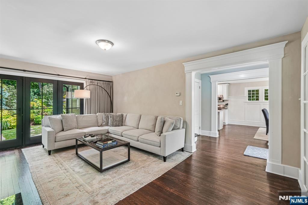 63 Ravine Avenue