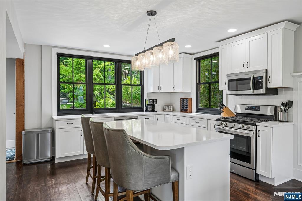 63 Ravine Avenue