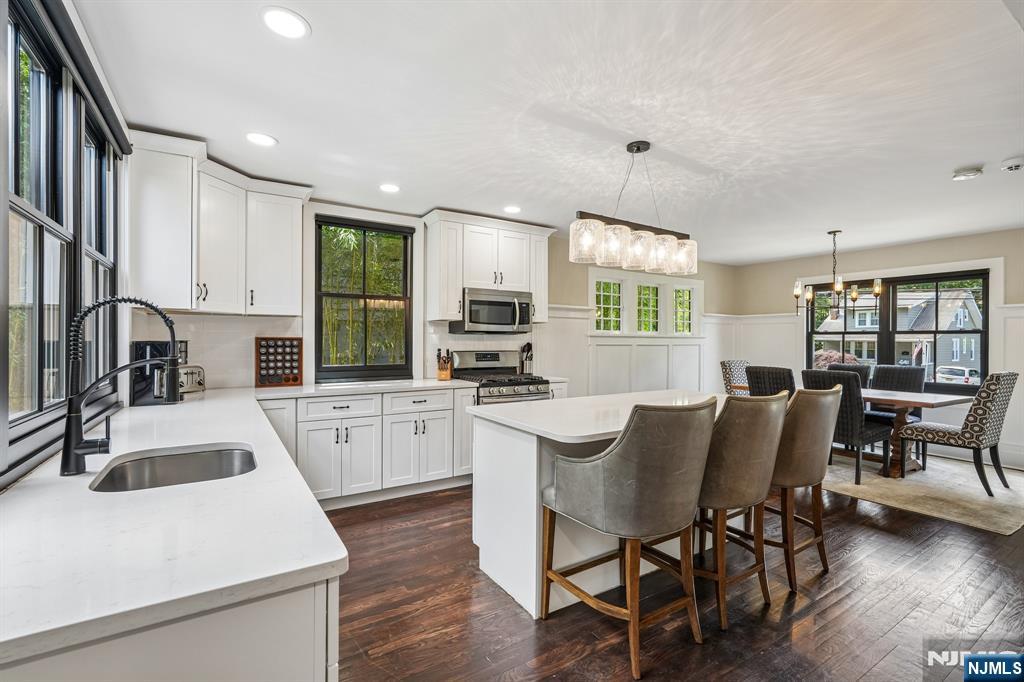 63 Ravine Avenue