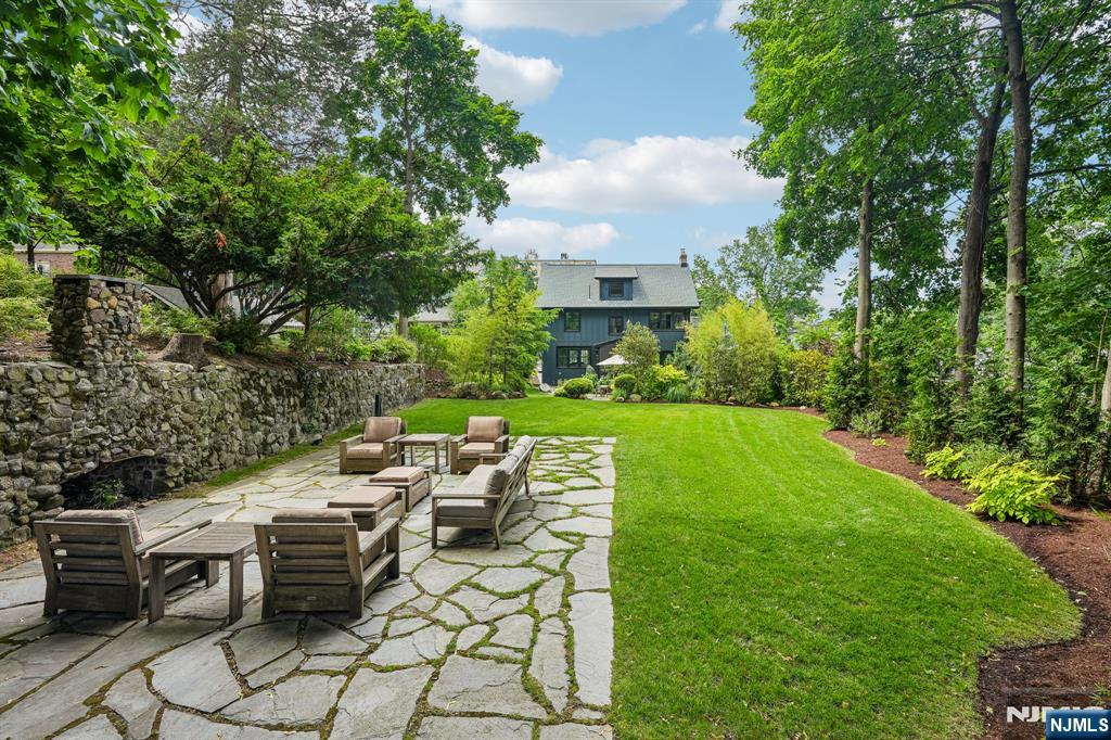 63 Ravine Avenue